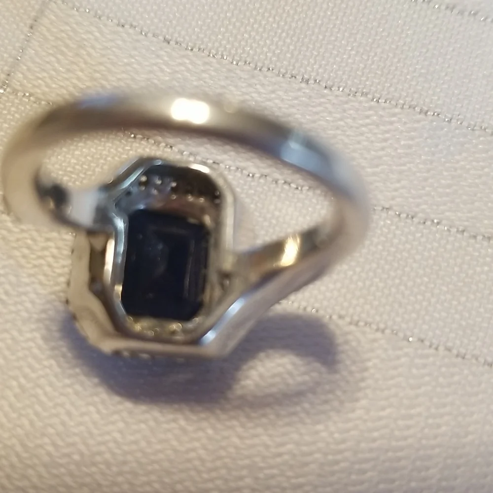💥SAPPHIRE & WHITE TOPAZ RING Sz 6 8mm x 10mm, 4.57 Carats EUC